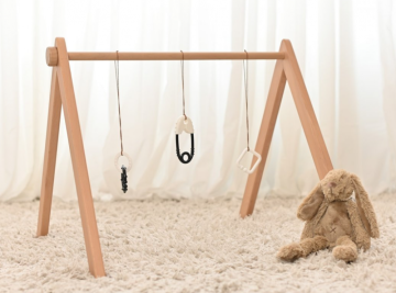 Dřevěná hrazdička pro miminko - Simply Baby